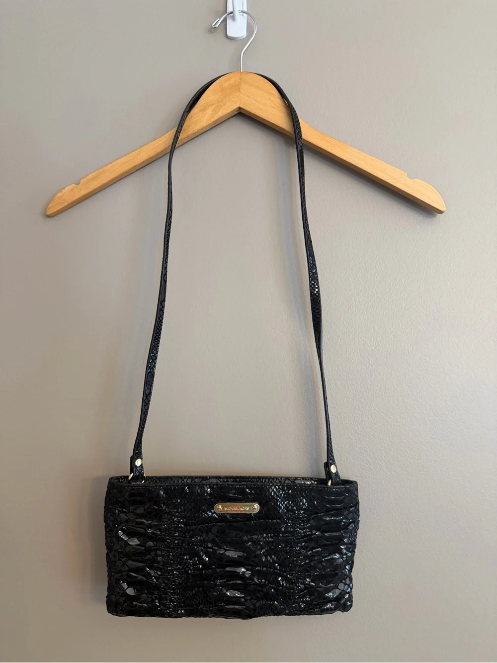 Michael Kors Black Snakeskin Pattern Shoulder Bag Clutch EUC